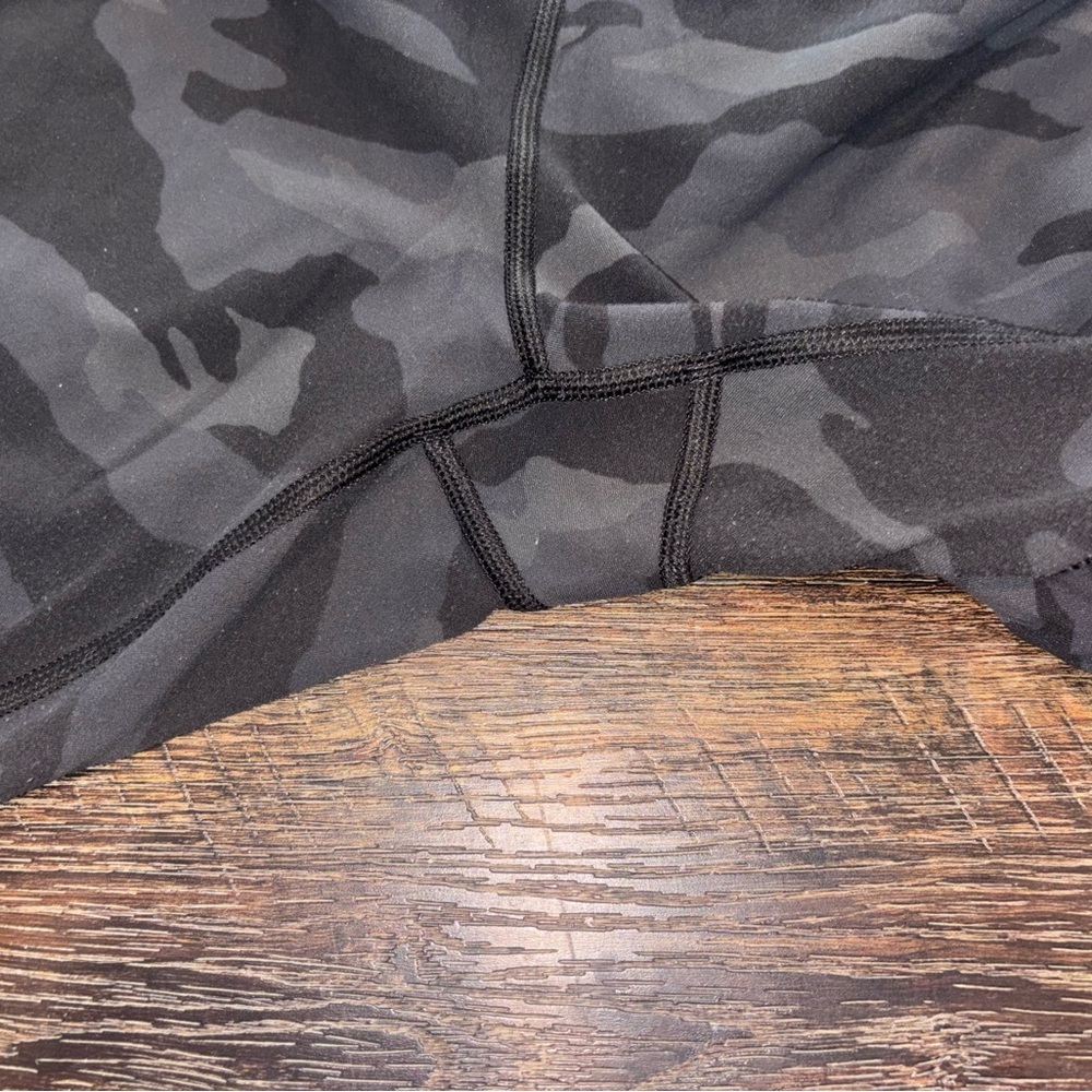 Athleta Black Salutation & Camo Elation 7/8 Set Leggings Size XL - Picture 11 of 14
